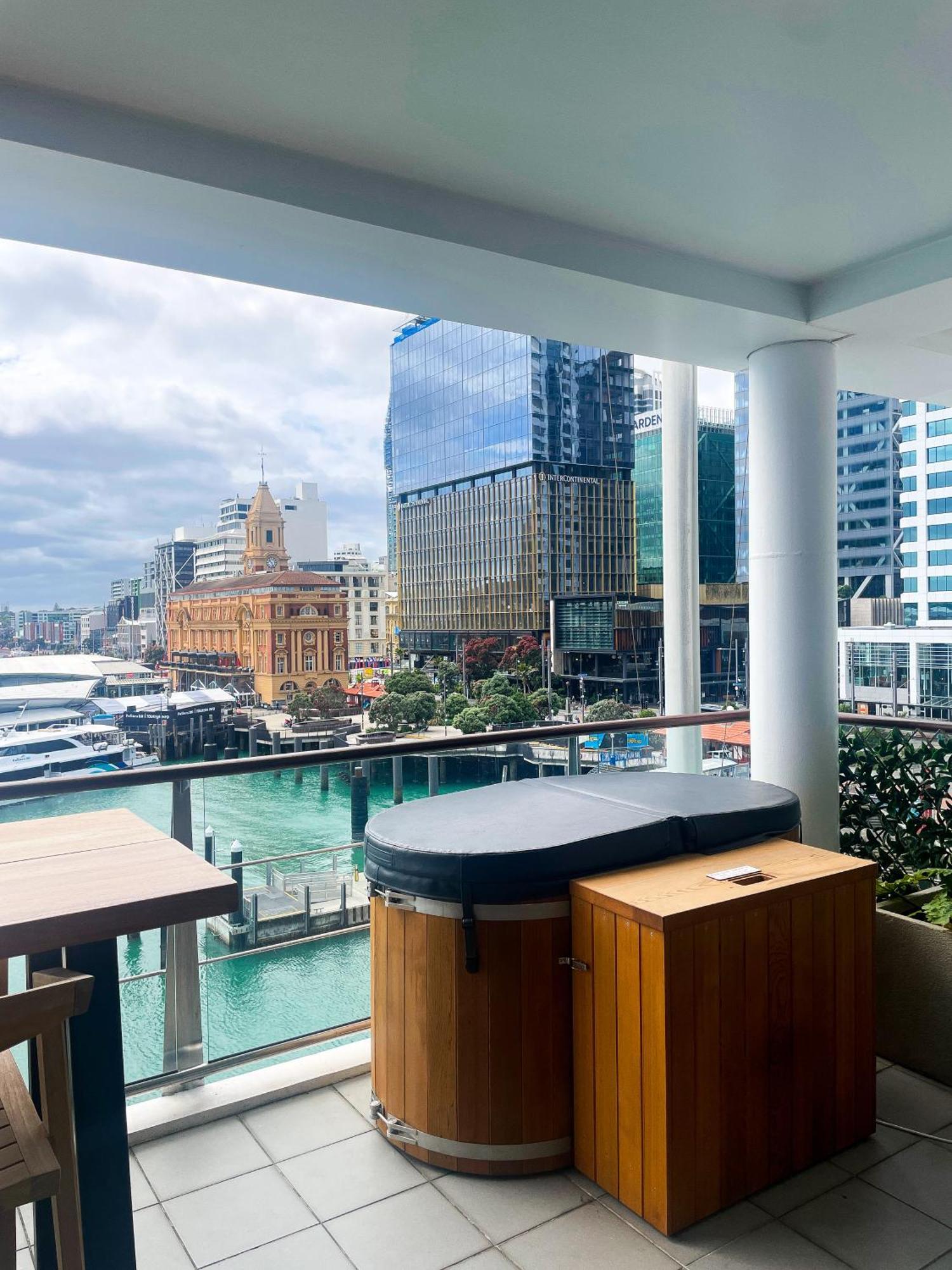 Luxury Apartment - Parking - Hot Tub - Stunning Views Auckland Kültér fotó